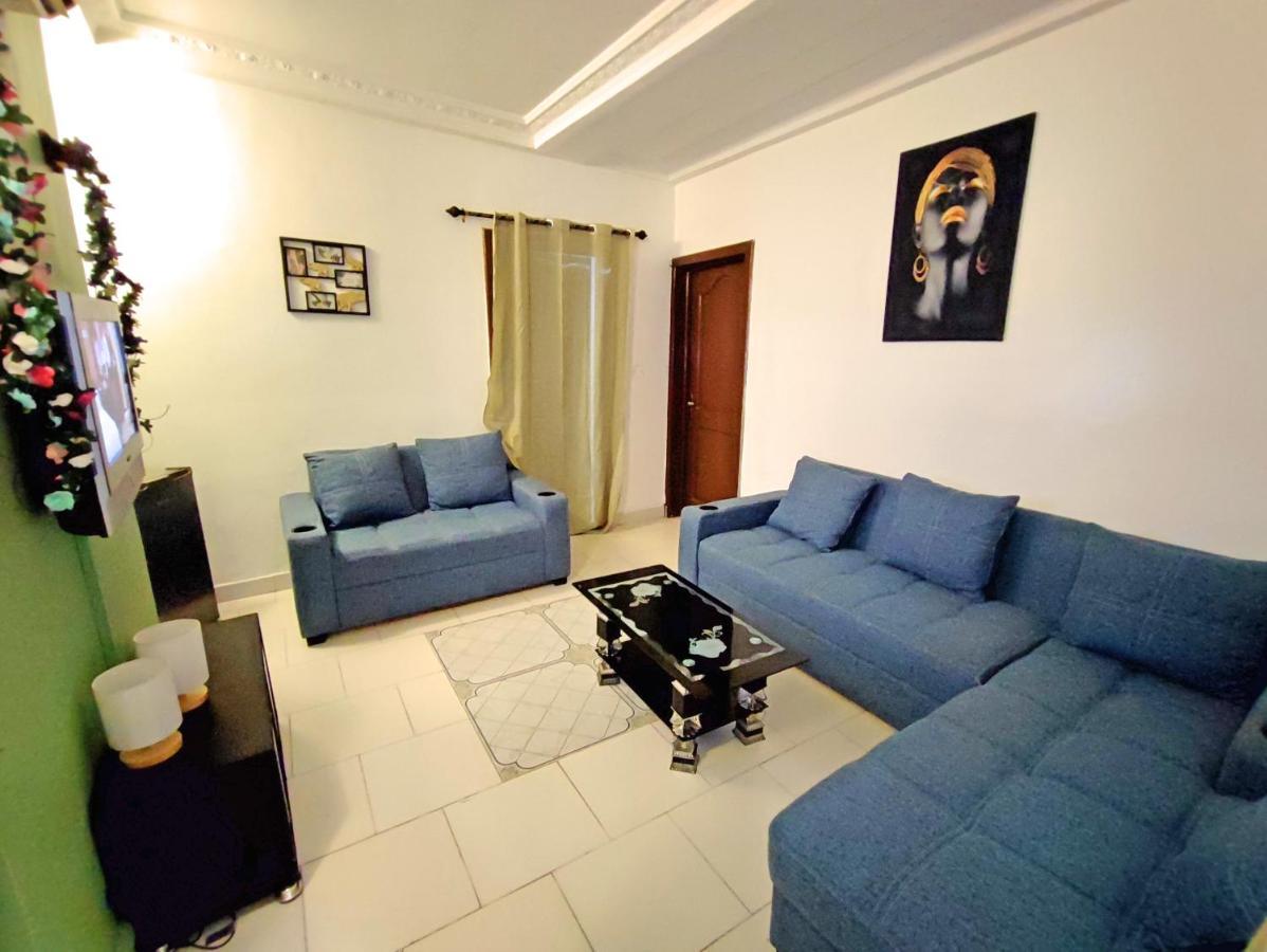 Ellisa Hospitality And Spa Hotel Accra Buitenkant foto