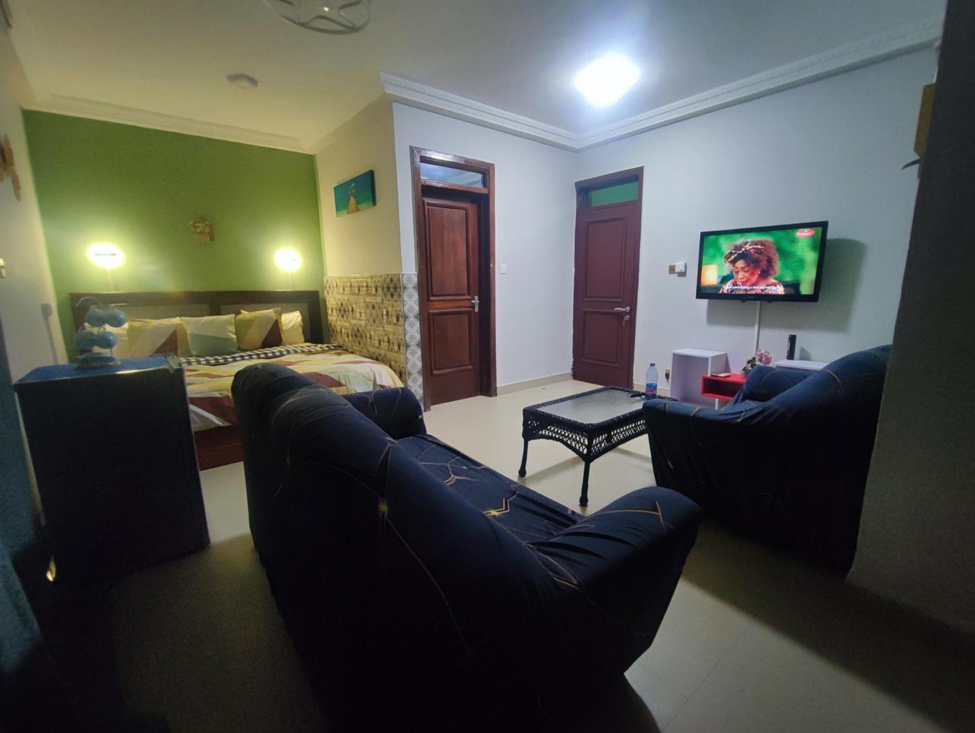 Ellisa Hospitality And Spa Hotel Accra Buitenkant foto