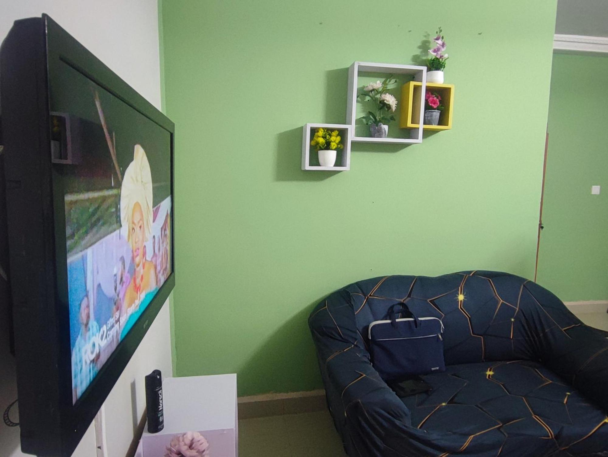 Ellisa Hospitality And Spa Hotel Accra Buitenkant foto