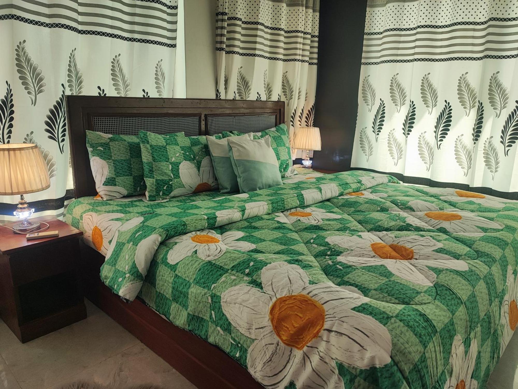 Ellisa Hospitality And Spa Hotel Accra Buitenkant foto